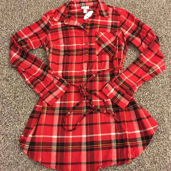 NWT | Isabel Maternity | plaid top | black  & red - Picture 3 of 8